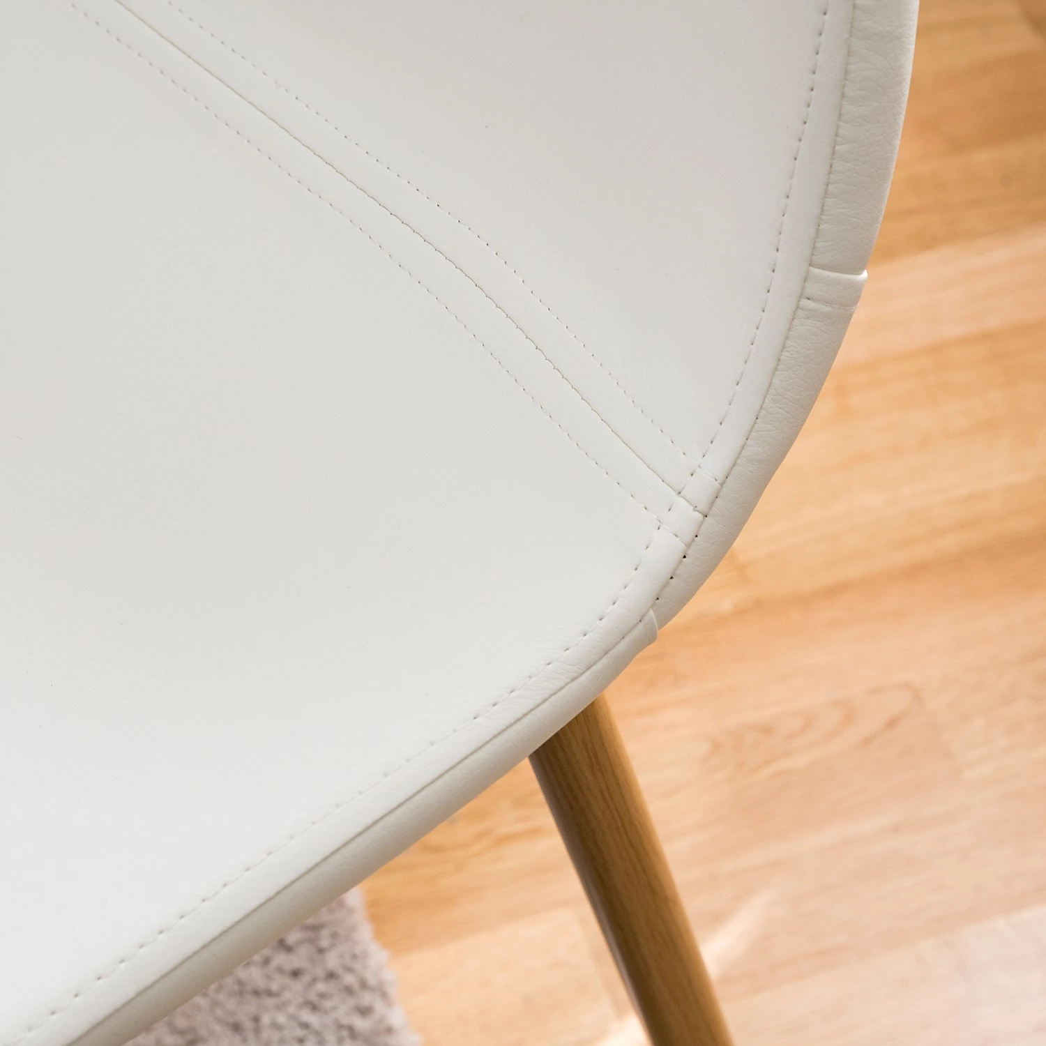 Mørteens Chaise capitonnée Iskmo - Blanc - Lot de 2 17 Mørteens Chaise capitonnée Iskmo - Blanc - Lot de 2 – Image 17