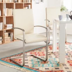 Fredriks Chaises cantilever Augusta I (lot de 2) - Cuir Aude: Créme - Avec accoudoirs -Meubles de salle à manger Soldes Magasin 1000064496 201021 10340600071 MOOD DETAILS P000000001000064496 mood