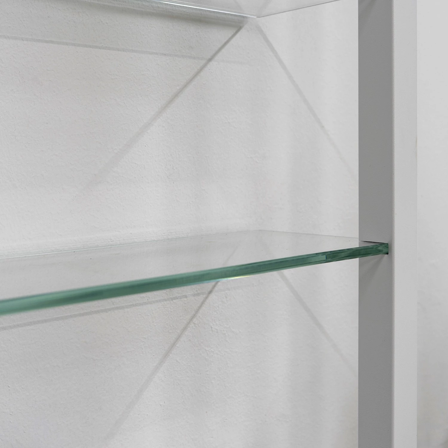 Loftscape Etagère DVD murale Carlgren II - Blanc 2 Loftscape Etagère DVD murale Carlgren II - Blanc – Image 2