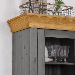 Maison Belfort Armoire vitrine Bergen - Epicéa gris / Epicéa lessivé -Meubles de salle à manger Soldes Magasin 1000104342 211122 08320700657 DETAILS P000000001000104342