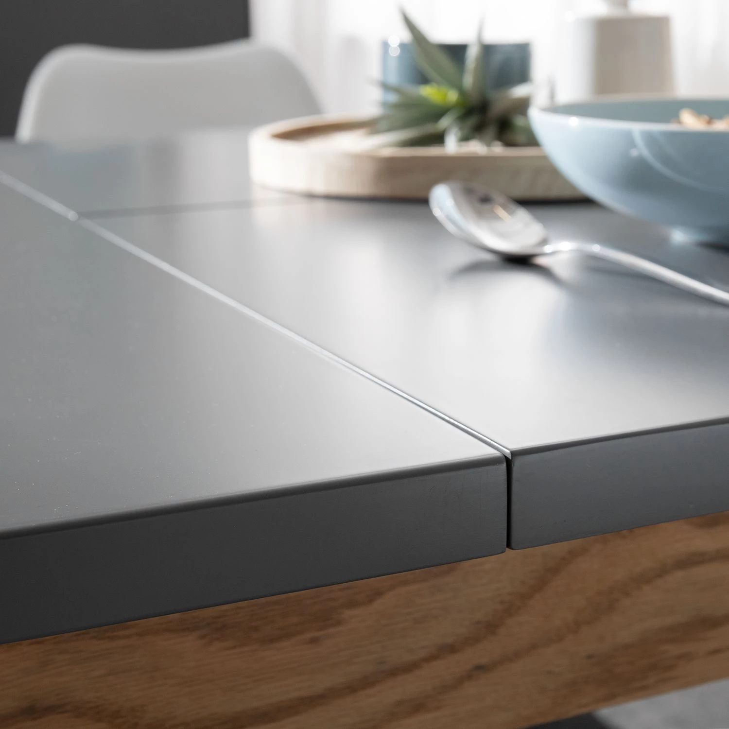 Mørteens Table Lindholm - (extensible) - Partiellement en chêne massif - Gris 13 Mørteens Table Lindholm - (extensible) - Partiellement en chêne massif - Gris – Image 13