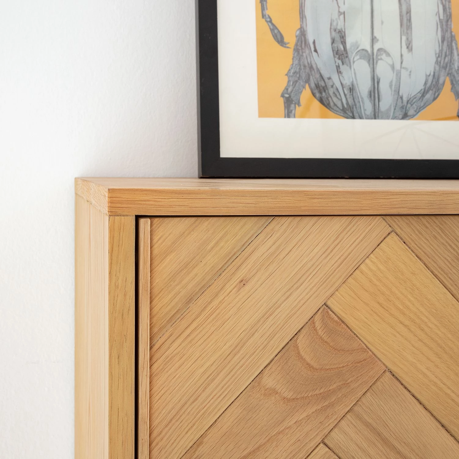 Ars manufacti Commode haute Dharai - Placage en bois véritable / Métal - Chêne / Argenté 14 Ars manufacti Commode haute Dharai - Placage en bois véritable / Métal - Chêne / Argenté – Image 14