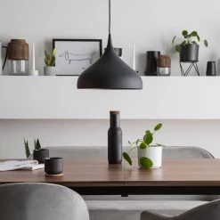 Studio Copenhagen Table extensible Rogo - Placage en noyer / Métal - Noyer / Noir -Meubles de salle à manger Soldes Magasin 1000123491 190523 11235800004 GALLERYIMAGES P000000001000123491