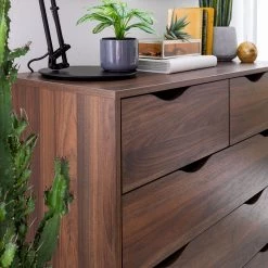 Mørteens Commode Gjora II - Partiellement en hévéa massif - Noyer 28 Mørteens Commode Gjora II - Partiellement en hévéa massif - Noyer -Meubles de salle à manger Soldes Magasin 1000123696 190405 15413800018 GALLERYIMAGES P000000001000123696