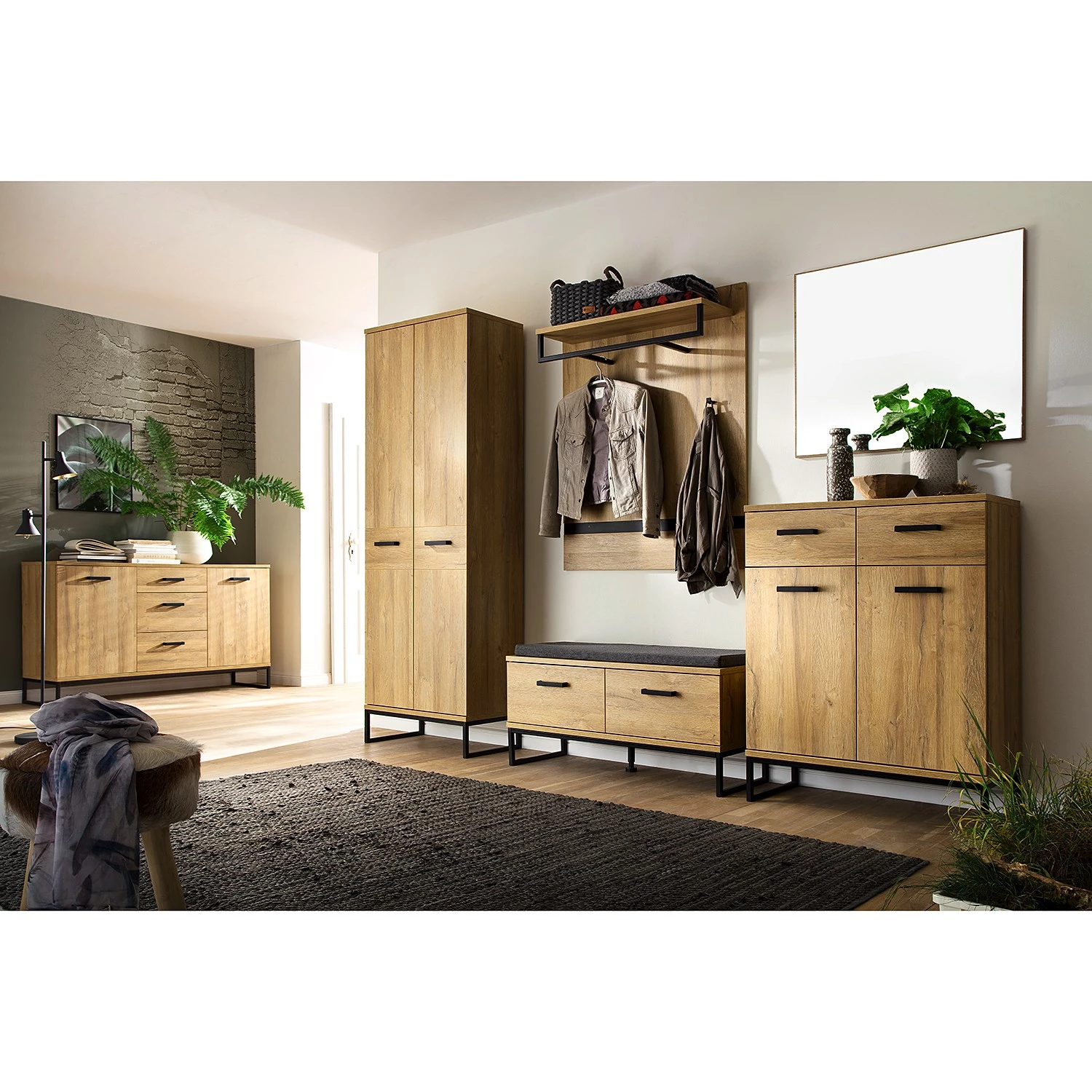 Red Living Commode Krokby II - Imitation chêne Grandson / Noir 2 Red Living Commode Krokby II - Imitation chêne Grandson / Noir – Image 2