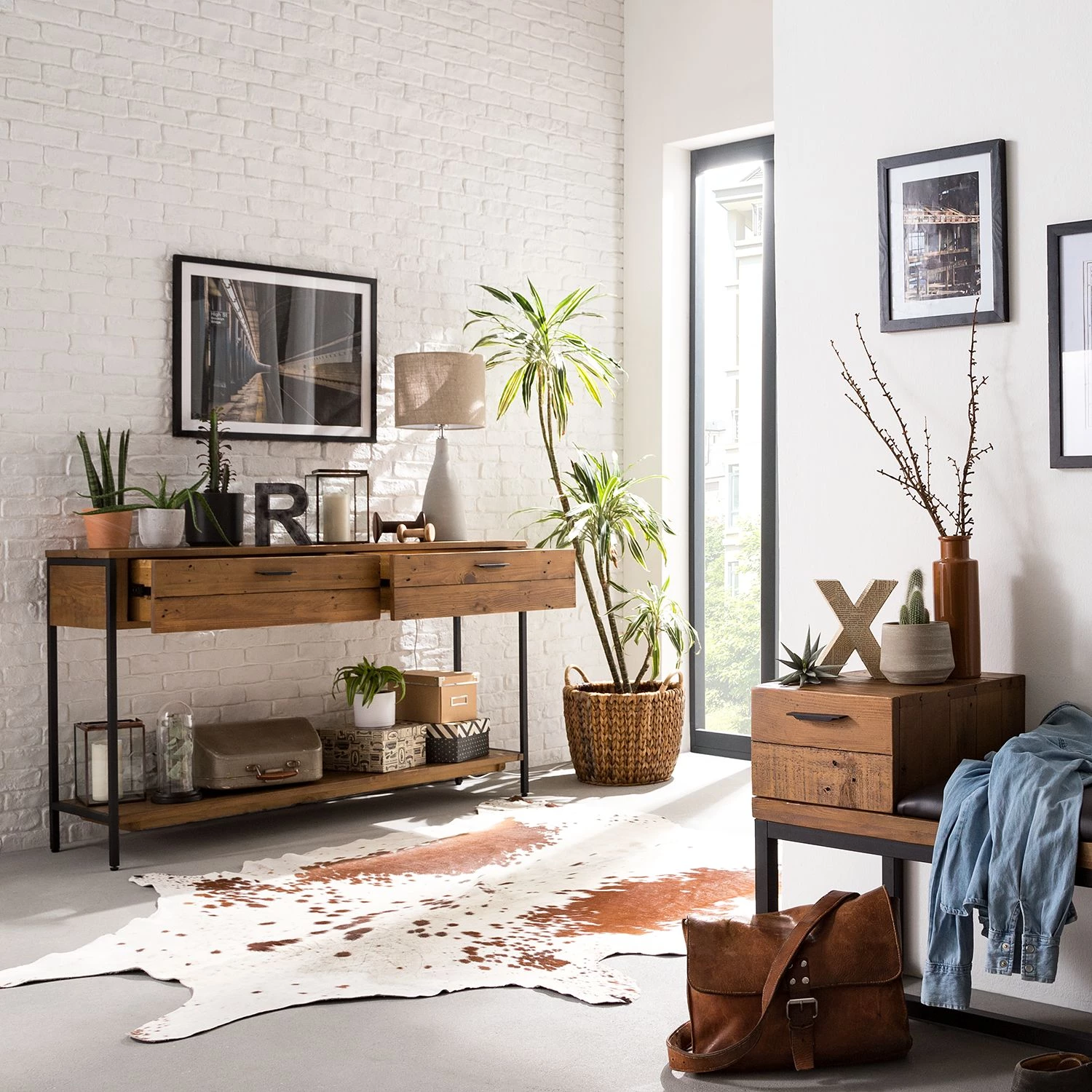 Ars manufacti Console Grasby - Pin massif / Métal - Pin / Noir 3 Ars manufacti Console Grasby - Pin massif / Métal - Pin / Noir – Image 3