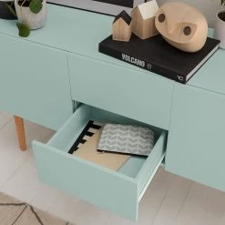 Mørteens Buffet Lindholm III - Partiellement en chêne massif - Vert menthe 22 Mørteens Buffet Lindholm III - Partiellement en chêne massif - Vert menthe -Meubles de salle à manger Soldes Magasin 1000153434 200217 15312600076 DETAILS P000000001000153434