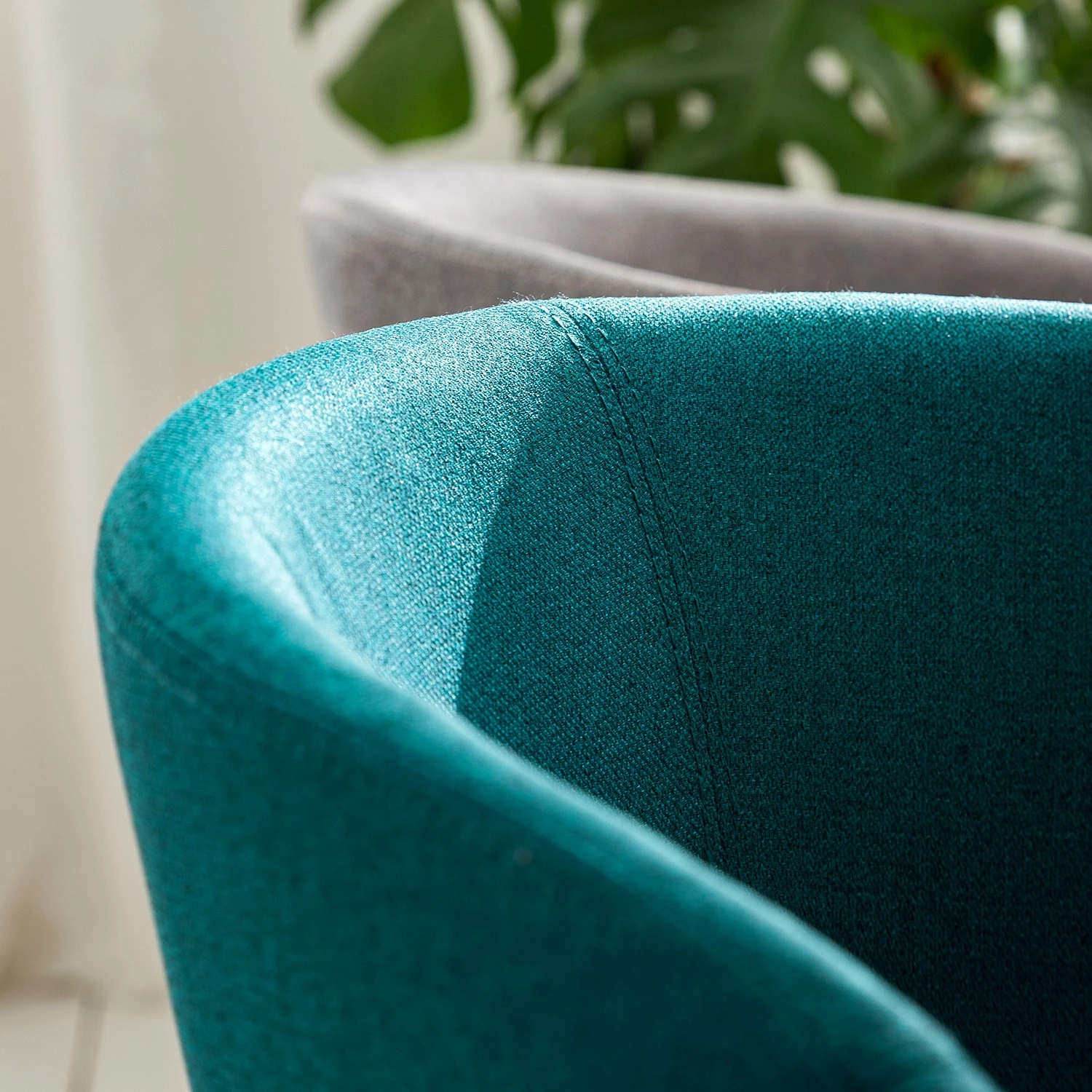 Mørteens Chaise à accoudoirs Buggio - Tissu / Hévéa massif - Tissu Cors: Pétrole - 1 chaise 18 Mørteens Chaise à accoudoirs Buggio - Tissu / Hévéa massif - Tissu Cors: Pétrole - 1 chaise – Image 18