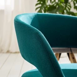 Mørteens Chaise à accoudoirs Buggio - Tissu / Hévéa massif - Tissu Cors: Pétrole - 1 chaise 42 Mørteens Chaise à accoudoirs Buggio - Tissu / Hévéa massif - Tissu Cors: Pétrole - 1 chaise -Meubles de salle à manger Soldes Magasin 1000164525 210208 08242400029 DETAILS P000000001000164525