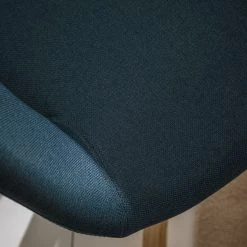 Mørteens Chaise à accoudoirs Buggio - Tissu / Hévéa massif - Tissu Cors: Bleu jean - 1 chaise 27 Mørteens Chaise à accoudoirs Buggio - Tissu / Hévéa massif - Tissu Cors: Bleu jean - 1 chaise -Meubles de salle à manger Soldes Magasin 1000164526 210208 08242400037 DETAILS P000000001000164526