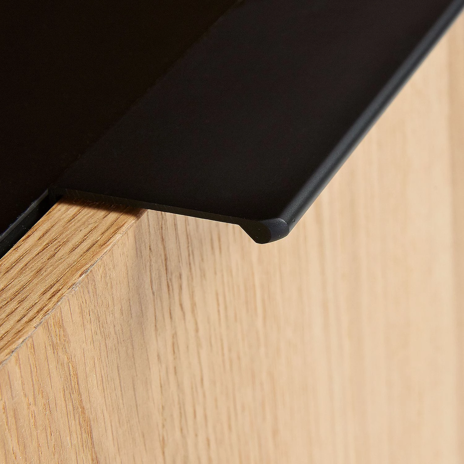 Norrwood Buffet haut Ceduna - Noir mat / Chêne 3 Norrwood Buffet haut Ceduna - Noir mat / Chêne – Image 3