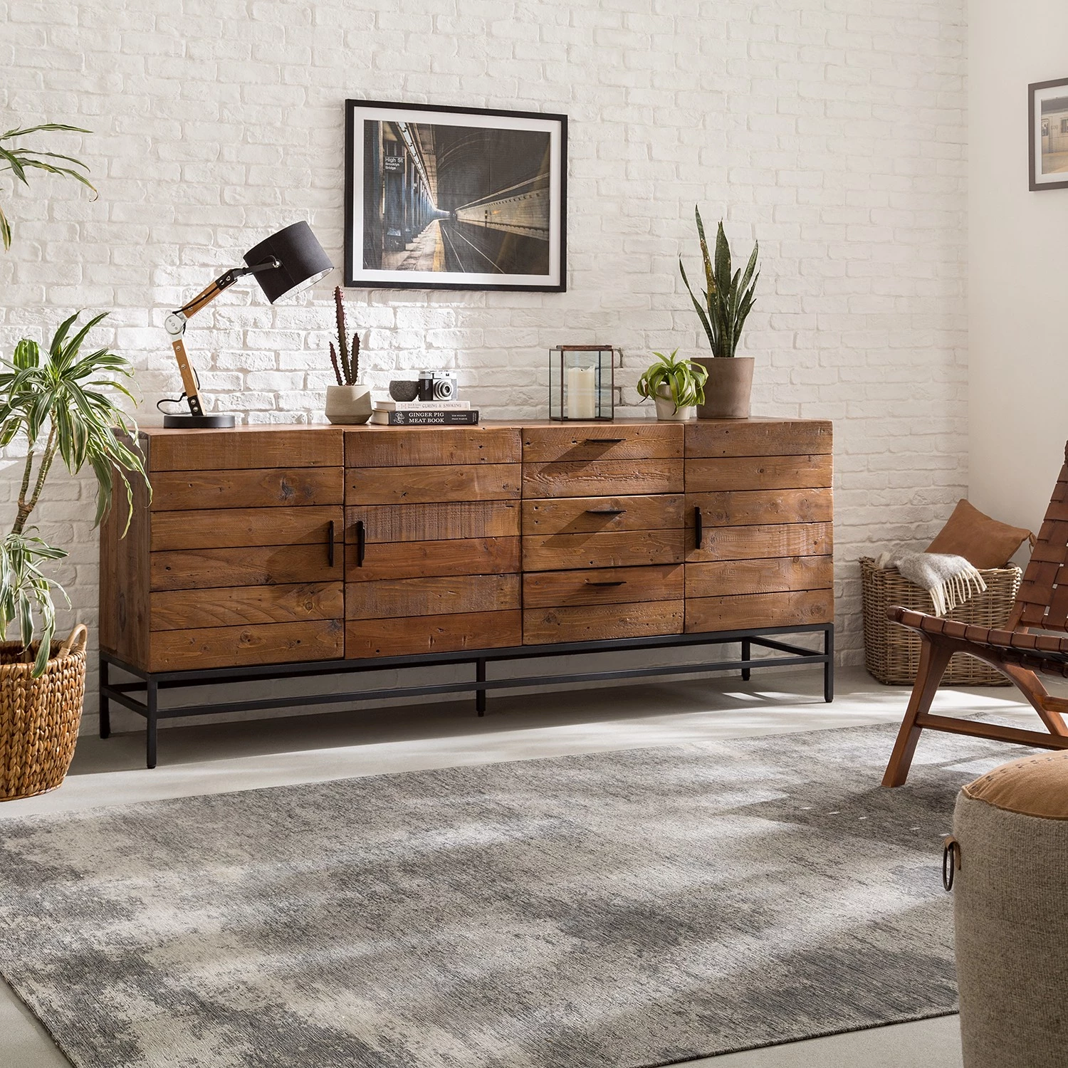 Ars manufacti Buffet Grasby II - Pin recyclé / Métal - Pin foncé / Noir 2 Ars manufacti Buffet Grasby II - Pin recyclé / Métal - Pin foncé / Noir – Image 2