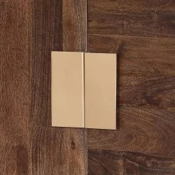 Jack & Alice Buffet Lyss - Acacia massif / Métal - Acacia marron / Laiton -Meubles de salle à manger Soldes Magasin 1000172944 190503 07493100015 GALLERYIMAGES P000000001000172944