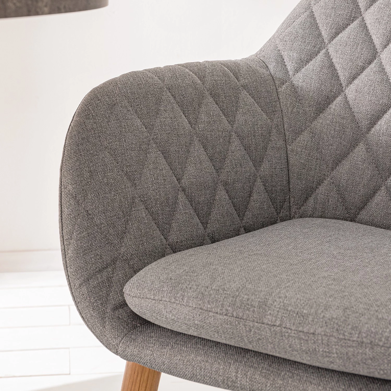 Mørteens Chaise à accoudoirs Amalis - Tissu / Chêne massif - Gris / Chêne 9 Mørteens Chaise à accoudoirs Amalis - Tissu / Chêne massif - Gris / Chêne – Image 9