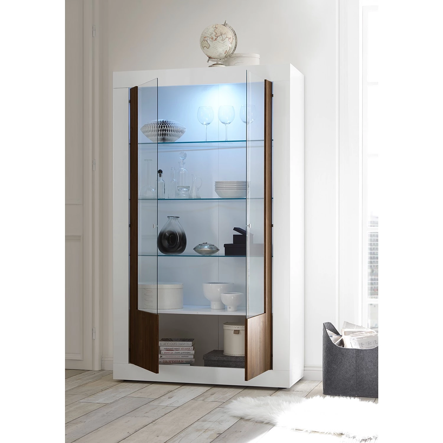 LC Spa Vitrine Urbino - Imitation noisetier / Blanc 3 LC Spa Vitrine Urbino - Imitation noisetier / Blanc – Image 3