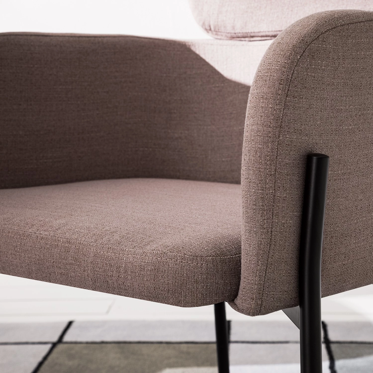 Mørteens Chaises à accoudoirs Menly - Tissu / Métal - Noir - Rose vieilli 14 Mørteens Chaises à accoudoirs Menly - Tissu / Métal - Noir - Rose vieilli – Image 14