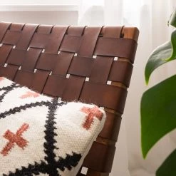 Ars manufacti Fauteuil design Bourbourg - Cuir tressé / Teck massif - marron cognac / Teck -Meubles de salle à manger Soldes Magasin 1000183947 200406 13490800005 DETAILS P000000001000183947