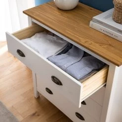 Maison Belfort Commode Rivery II - Pin massif - Blanc 21 Maison Belfort Commode Rivery II - Pin massif - Blanc -Meubles de salle à manger Soldes Magasin 1000187565 200312 14522700003 DETAILS P000000001000187565