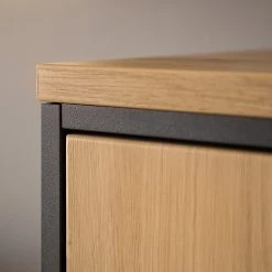 Naturoo Vitrine murale Doora - Partiellement en chêne à nœuds massif - Chêne à nœuds Bianco / Graphite 11 Naturoo Vitrine murale Doora - Partiellement en chêne à nœuds massif - Chêne à nœuds Bianco / Graphite -Meubles de salle à manger Soldes Magasin 1000207362 200317 14293100118 DETAILS P000000001000207362