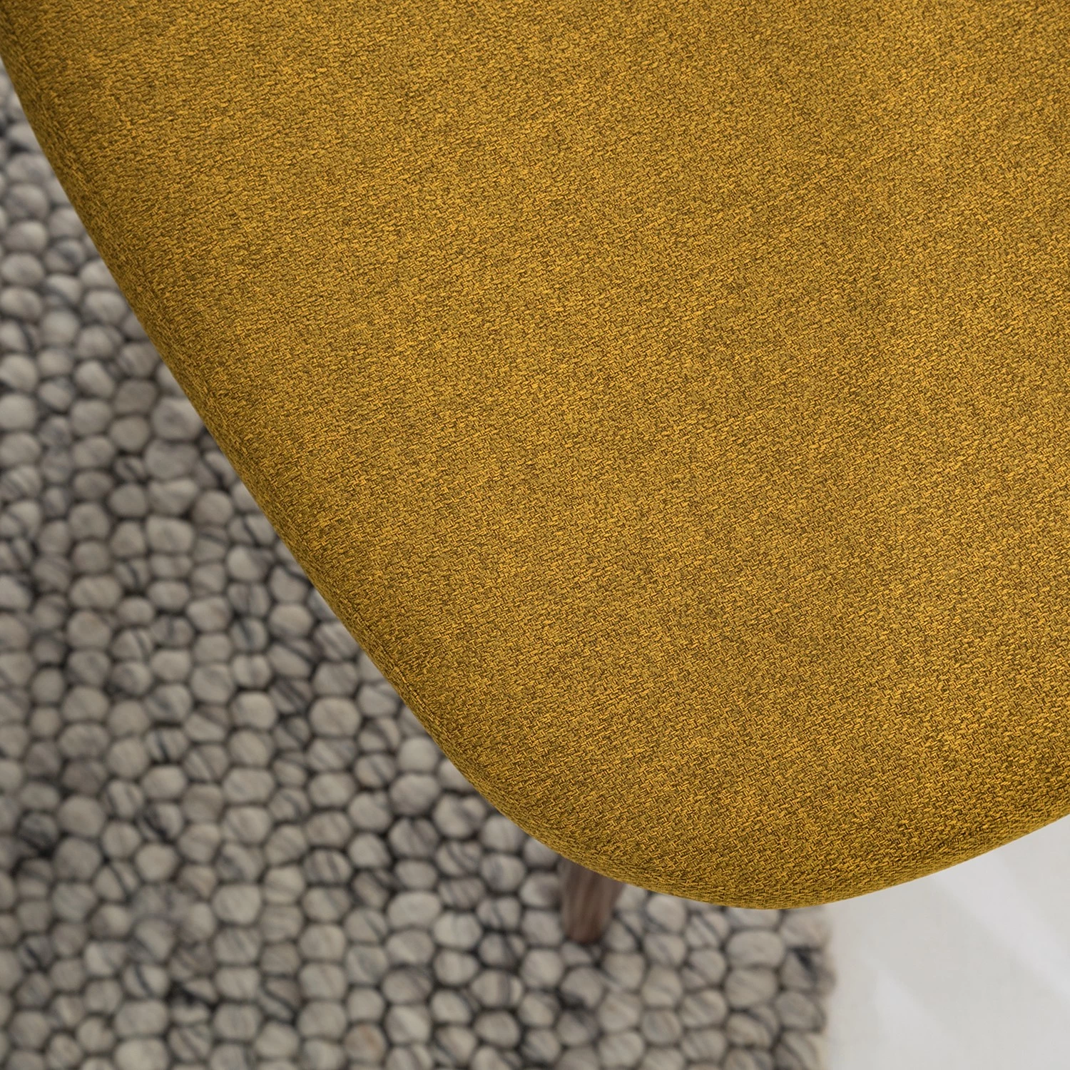 Mørteens Chaises capitonnées Jacklin III (2 él.) - Tissu / Métal - Imitation noyer - Jaune moutarde 7 Mørteens Chaises capitonnées Jacklin III (2 él.) - Tissu / Métal - Imitation noyer - Jaune moutarde – Image 7