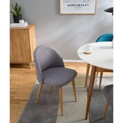 Mørteens Chaises capitonnées Jacklin II (2 él.) - Tissu / Métal - Imitation chêne - Gris clair 20 Mørteens Chaises capitonnées Jacklin II (2 él.) - Tissu / Métal - Imitation chêne - Gris clair -Meubles de salle à manger Soldes Magasin 1000208746 210106 06513300002 MOOD DETAILS P000000001000208746 mood