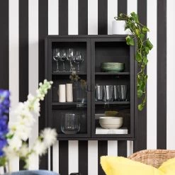 Loftscape Buffet haut Cowee II - Verre / Métal - Noir 12 Loftscape Buffet haut Cowee II - Verre / Métal - Noir -Meubles de salle à manger Soldes Magasin 1000209633 220429 030 DETAILS P000000001000209633