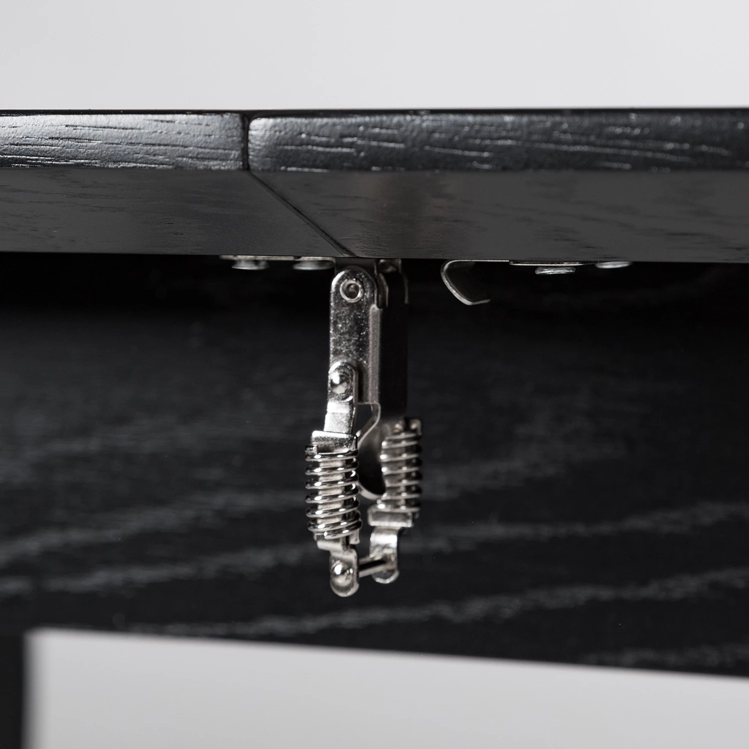 Mørteens Table Hanck - Partiellement en chêne massif - Chêne noir 18 Mørteens Table Hanck - Partiellement en chêne massif - Chêne noir – Image 18