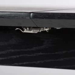 Mørteens Table Hanck - Partiellement en chêne massif - Chêne noir 39 Mørteens Table Hanck - Partiellement en chêne massif - Chêne noir -Meubles de salle à manger Soldes Magasin 1000218268 210318 08120100013 DETAILS P000000001000218268