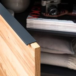 Red Living Buffet Barview II - Placage en chêne - Chêne / Anthracite -Meubles de salle à manger Soldes Magasin 1000218373 210413 12582900033 DETAILS P000000001000218373