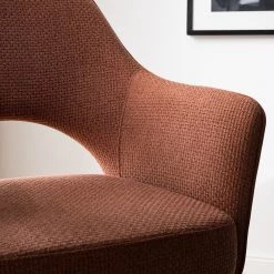 Fredriks Chaise à accoudoirs Tustin - Tissu / Métal - Marron rouille / Noir mat 29 Fredriks Chaise à accoudoirs Tustin - Tissu / Métal - Marron rouille / Noir mat -Meubles de salle à manger Soldes Magasin 1000218415 210311 12215300002 DETAILS P000000001000218415