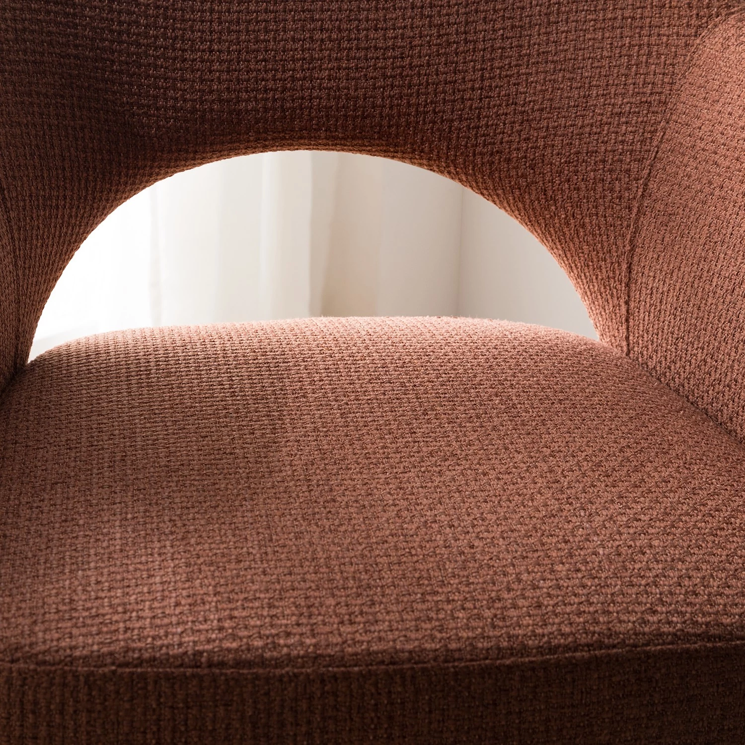 Fredriks Chaise à accoudoirs Tustin - Tissu / Métal - Marron rouille / Noir mat 13 Fredriks Chaise à accoudoirs Tustin - Tissu / Métal - Marron rouille / Noir mat – Image 13