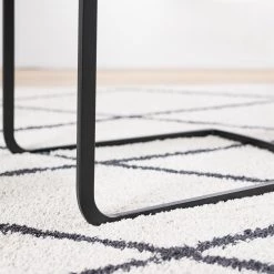 Fredriks Chaises cantilever Nadros (lot de 2) - Microfibre / Métal - Gris vintage / Noir mat -Meubles de salle à manger Soldes Magasin 1000218451 220330 033 DETAILS P000000001000218451