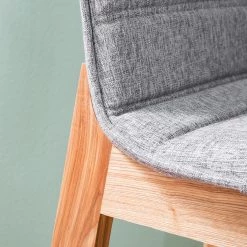 Mørteens Chaises de bar Burghead (lot de 2) - Tissu / Frêne massif - Gris / Frêne -Meubles de salle à manger Soldes Magasin 1000223468 210430 11442700021 DETAILS P000000001000223468