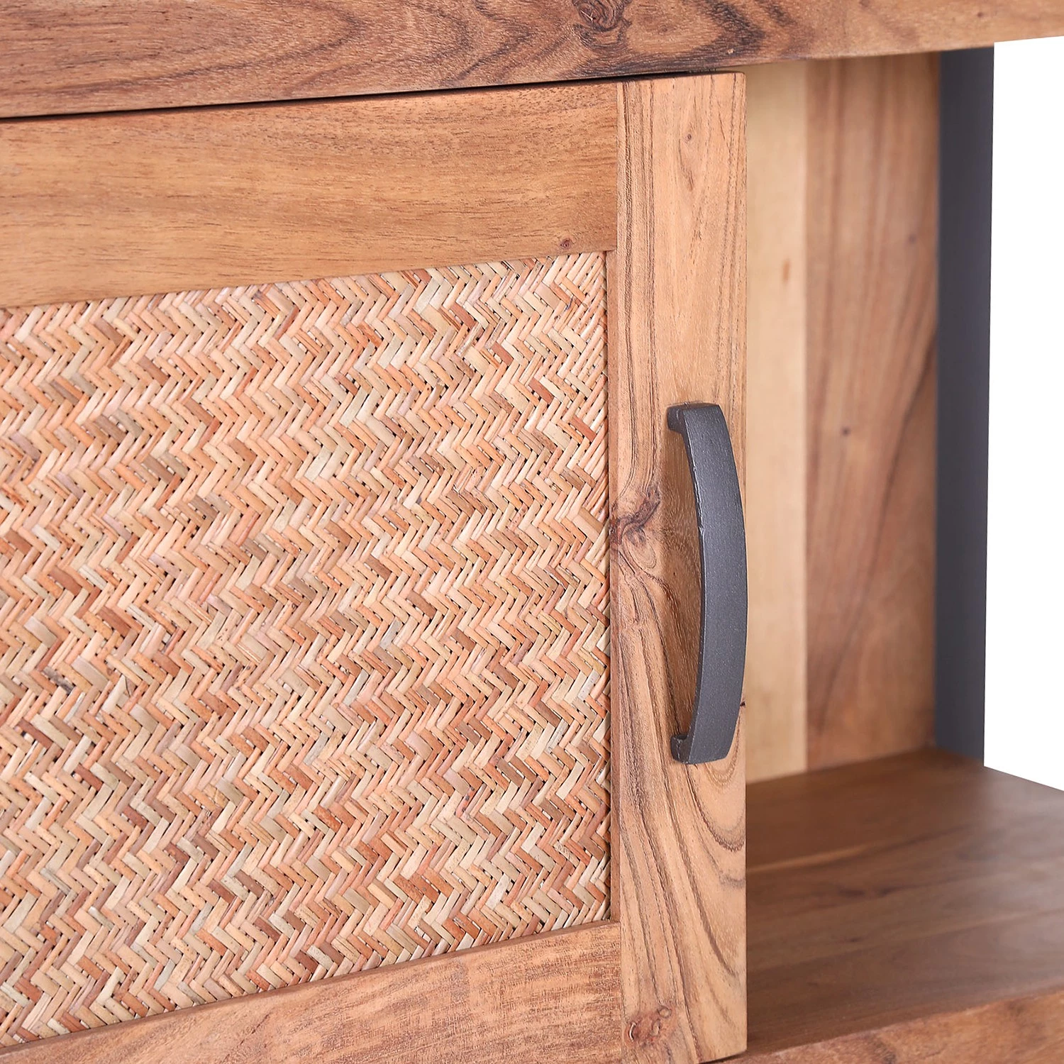 Ars manufacti Buffet haut Leyma - Rotin / Acacia massif - Acacia / Anthracite 4 Ars manufacti Buffet haut Leyma - Rotin / Acacia massif - Acacia / Anthracite – Image 4