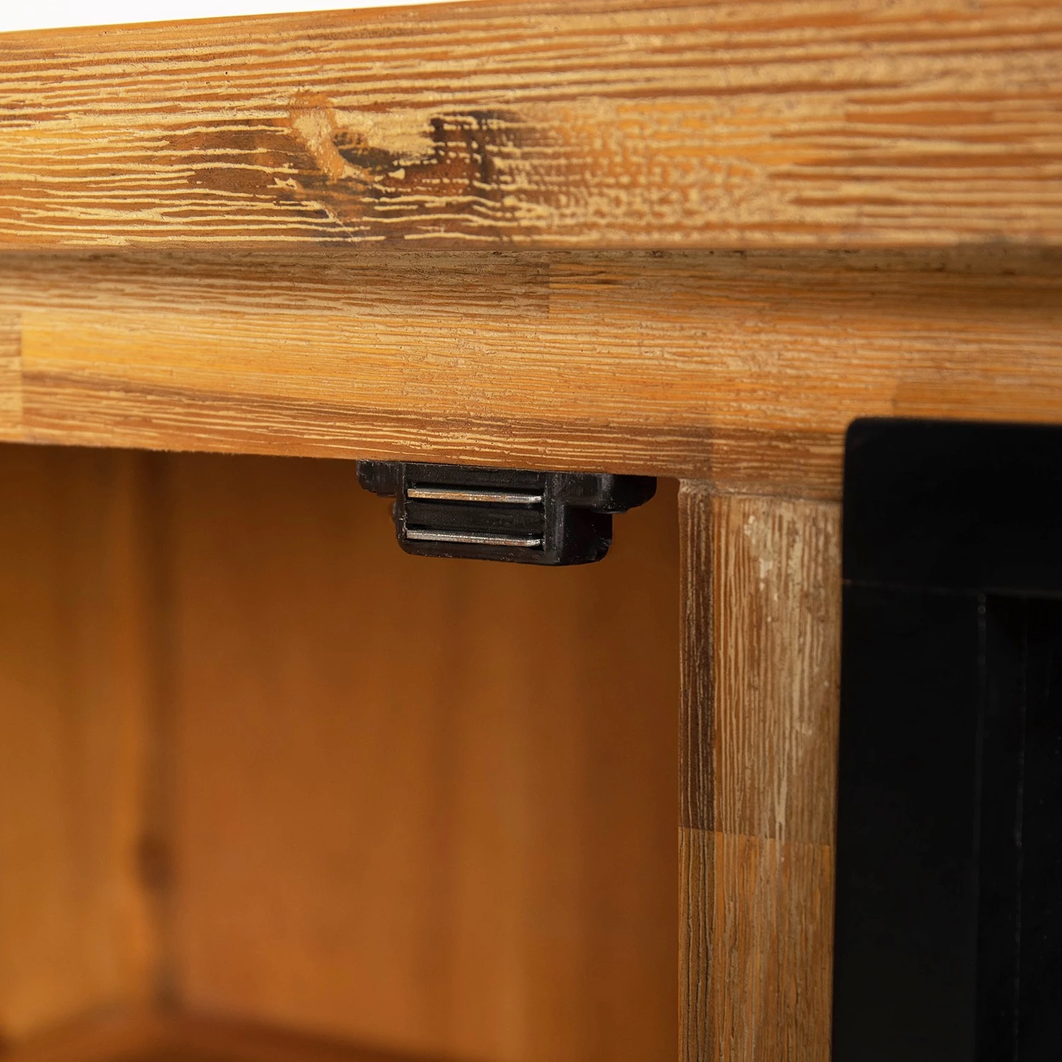 Ars manufacti Buffet Urban Industry I - Partiellement en acacia massif / Métal - Acacia / Noir 15 Ars manufacti Buffet Urban Industry I - Partiellement en acacia massif / Métal - Acacia / Noir – Image 15