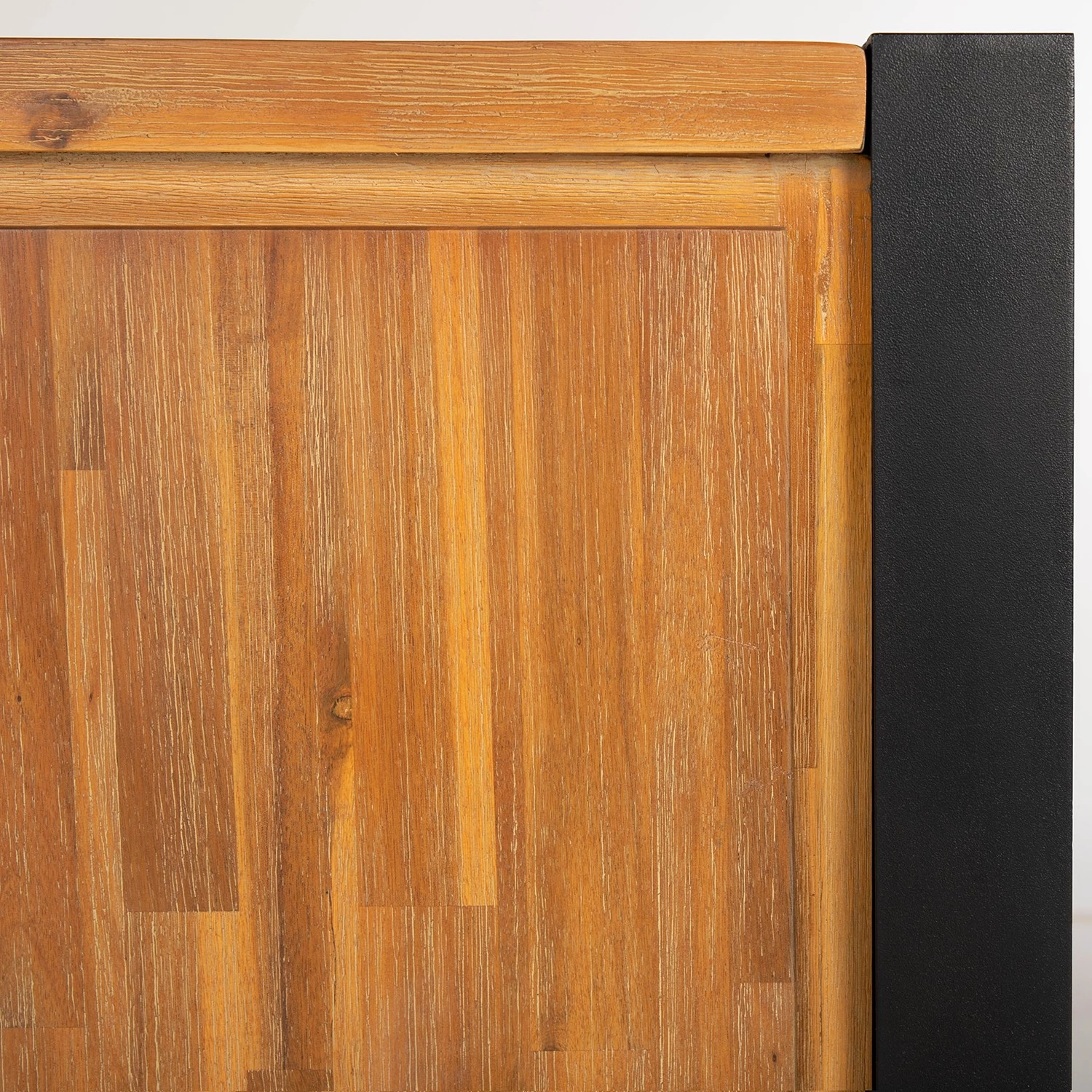 Ars manufacti Buffet Urban Industry I - Partiellement en acacia massif / Métal - Acacia / Noir 17 Ars manufacti Buffet Urban Industry I - Partiellement en acacia massif / Métal - Acacia / Noir – Image 17