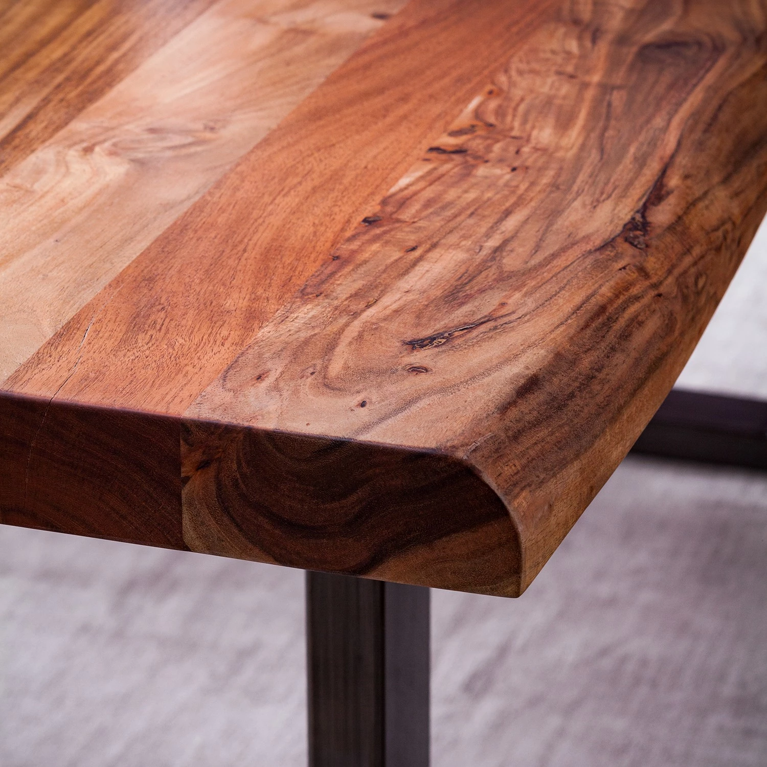 Ars Natura Table Kapra - Acacia brun - 200 x 100 cm - Métal vintage - Forme en U - Épaisseur plateau : 5 cm 7 Ars Natura Table Kapra - Acacia brun - 200 x 100 cm - Métal vintage - Forme en U - Épaisseur plateau : 5 cm – Image 7