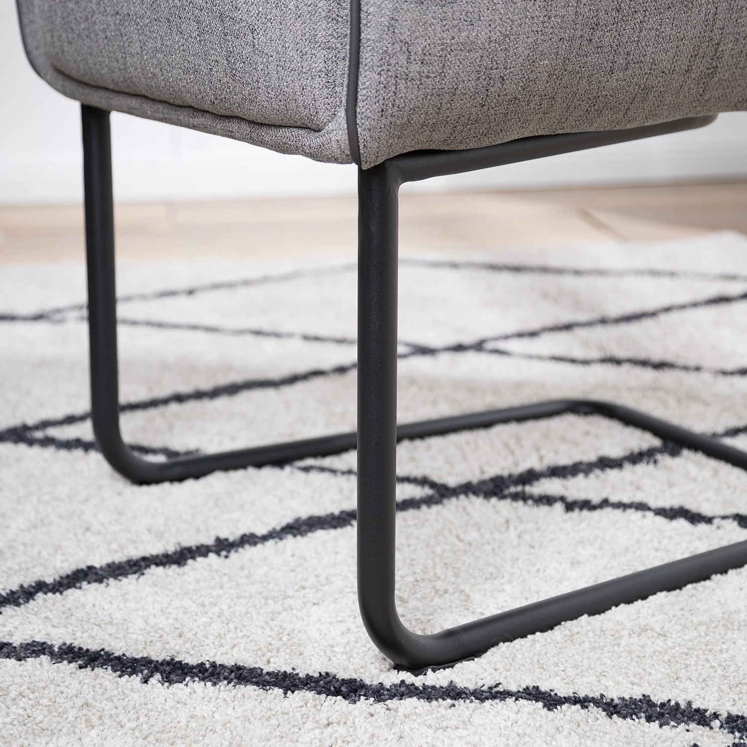 Fredriks Chaise cantilever Luzille - Gris 11 Fredriks Chaise cantilever Luzille - Gris – Image 11