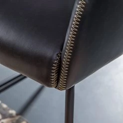 Red Living Chaise à accoudoirs Urbes - Imitation cuir / Fer - Noir / Noir 16 Red Living Chaise à accoudoirs Urbes - Imitation cuir / Fer - Noir / Noir -Meubles de salle à manger Soldes Magasin 1000240179 210115 08050300051 DETAILS P000000001000240179