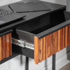 Red Living Console Sanvic - Sheesham / Acacia massif - Sheesham / Anthracite 10 Red Living Console Sanvic - Sheesham / Acacia massif - Sheesham / Anthracite -Meubles de salle à manger Soldes Magasin 1000240817 210812 13315600012 DETAILS P000000001000240817