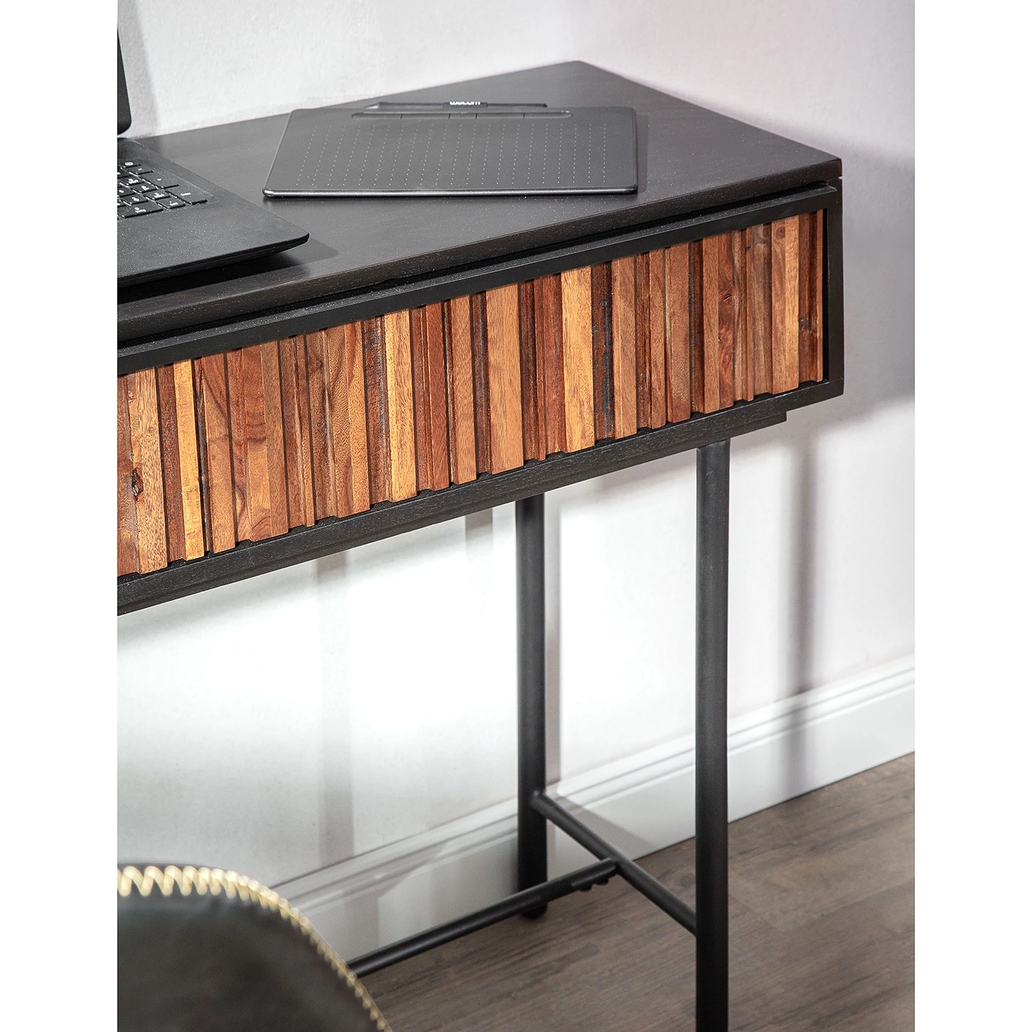 Red Living Console Sanvic - Sheesham / Acacia massif - Sheesham / Anthracite 6 Red Living Console Sanvic - Sheesham / Acacia massif - Sheesham / Anthracite – Image 6