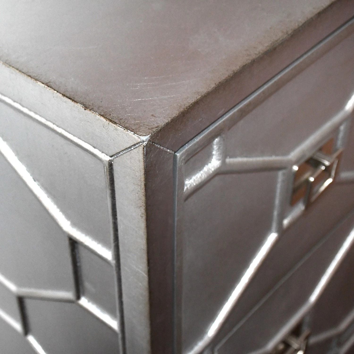 Red Living Commode Thoury - Argenté mat 10 Red Living Commode Thoury - Argenté mat – Image 10