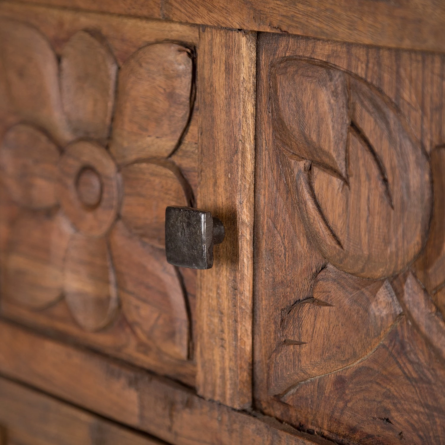 Wolf-Möbel Commode Carving - Acacia massif 13 Wolf-Möbel Commode Carving - Acacia massif – Image 13