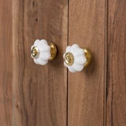 Wolf-Möbel Buffet Maison II - Acacia massif - Acacia couleur pierre / Blanc cassé -Meubles de salle à manger Soldes Magasin 1000257252 220406 060 DETAILS P000000001000257252