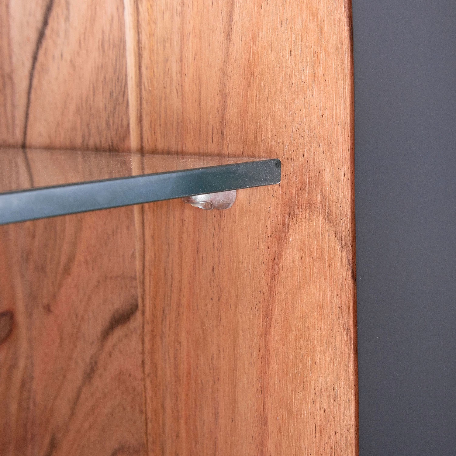 Naturoo Buffet haut Manabi - Acacia massif - Acacia / Anthracite 4 Naturoo Buffet haut Manabi - Acacia massif - Acacia / Anthracite – Image 4