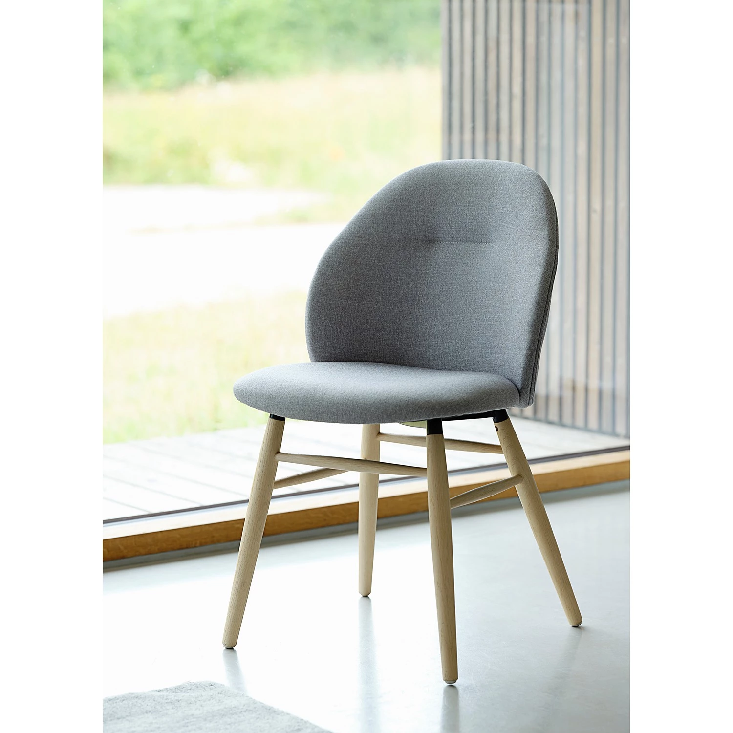 Norrwood Chaise Epalia - Tissu / Chêne massif - Gris clair / Chêne 2 Norrwood Chaise Epalia - Tissu / Chêne massif - Gris clair / Chêne – Image 2