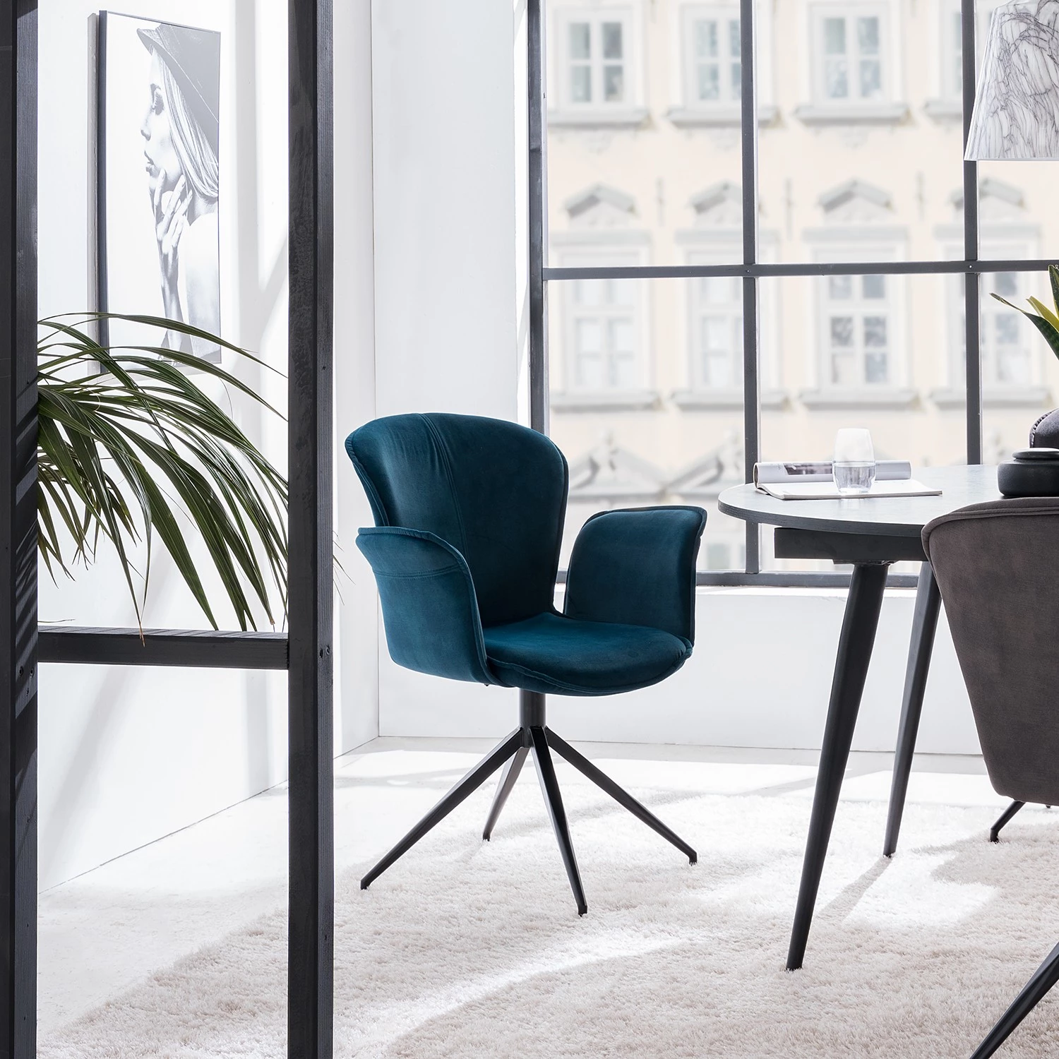 Ars manufacti Chaise à accoudoirs Yves - Bleu lagon 2 Ars manufacti Chaise à accoudoirs Yves - Bleu lagon – Image 2