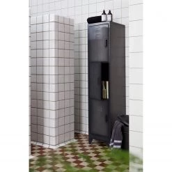 Red Living Armoire Capo I - Métal - Noir vintage -Meubles de salle à manger Soldes Magasin 1000275628 210630 12465400109 MOOD DETAILS P000000001000275628 mood