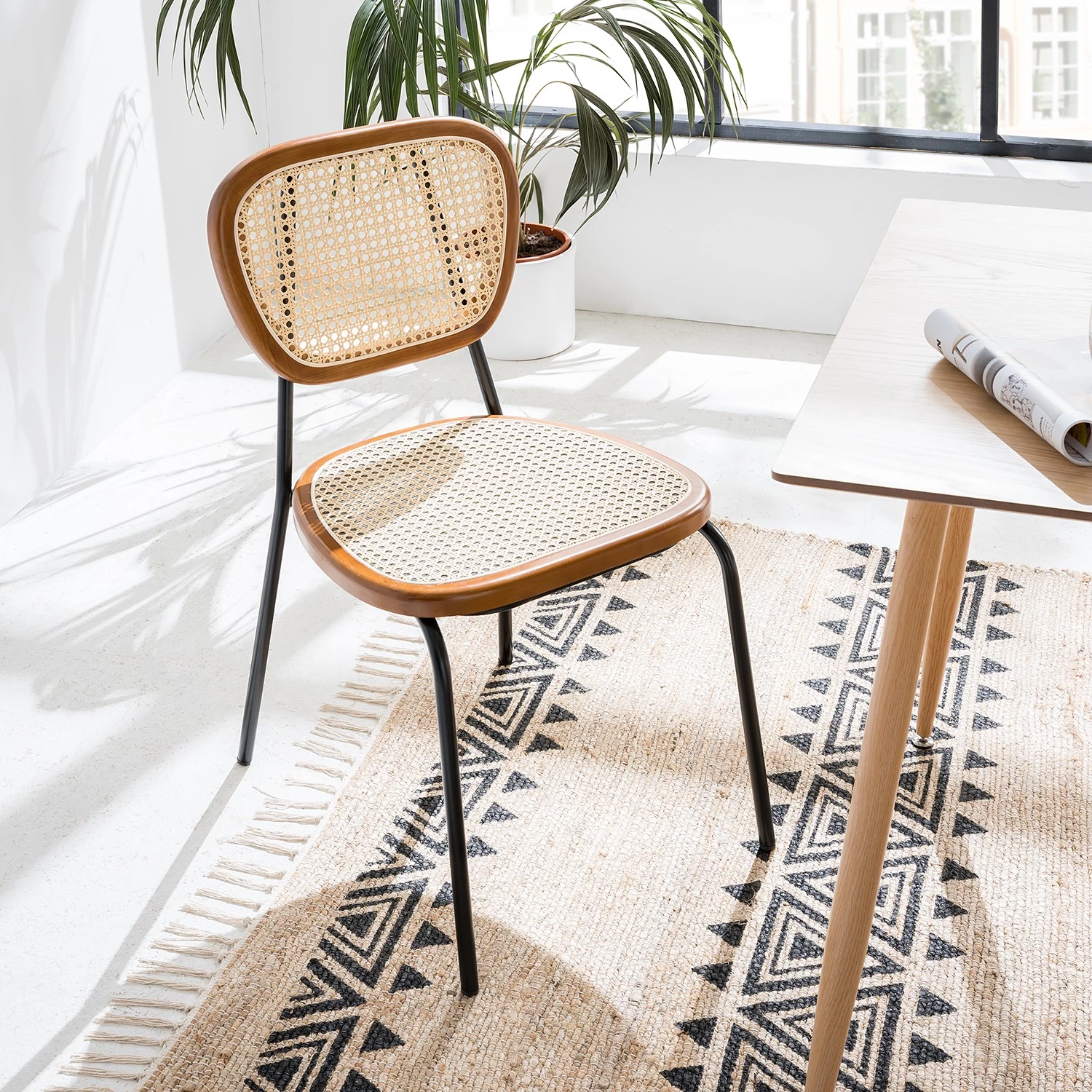 Maison Belfort Chaises Ramona (lot de 2) - Rotin & Hêtre massif / Acier - Beige & Hêtre / Chrome 3 Maison Belfort Chaises Ramona (lot de 2) - Rotin & Hêtre massif / Acier - Beige & Hêtre / Chrome – Image 3