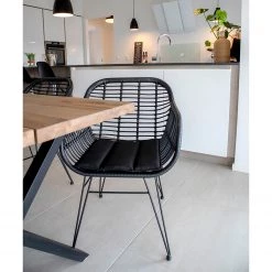 Naturoo Chaises à accoudoirs Corduroy (lot de 2) - (avec coussin d’assise) - Rotin / Métal - Rotin / Noir -Meubles de salle à manger Soldes Magasin 1000299408 211012 134455000121 MOOD DETAILS P000000001000299408 mood